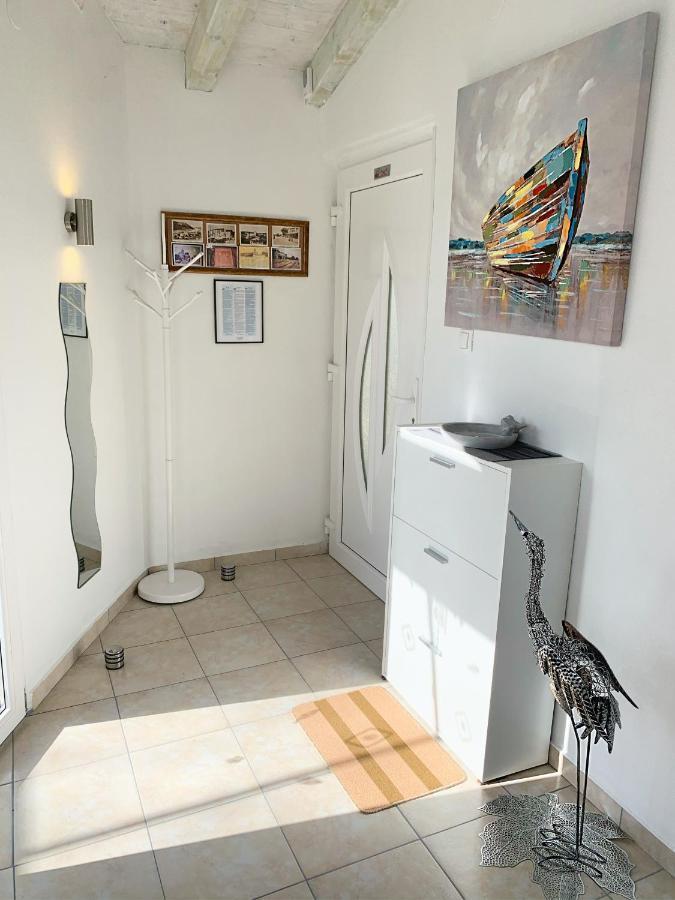 Apartment Helena Канфанар Екстериор снимка