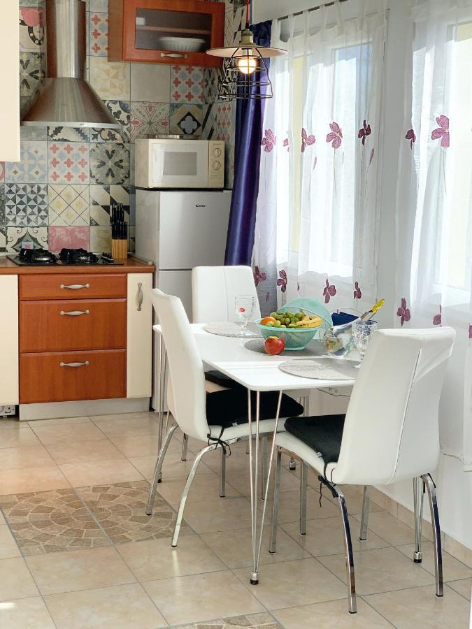 Apartment Helena Канфанар Екстериор снимка