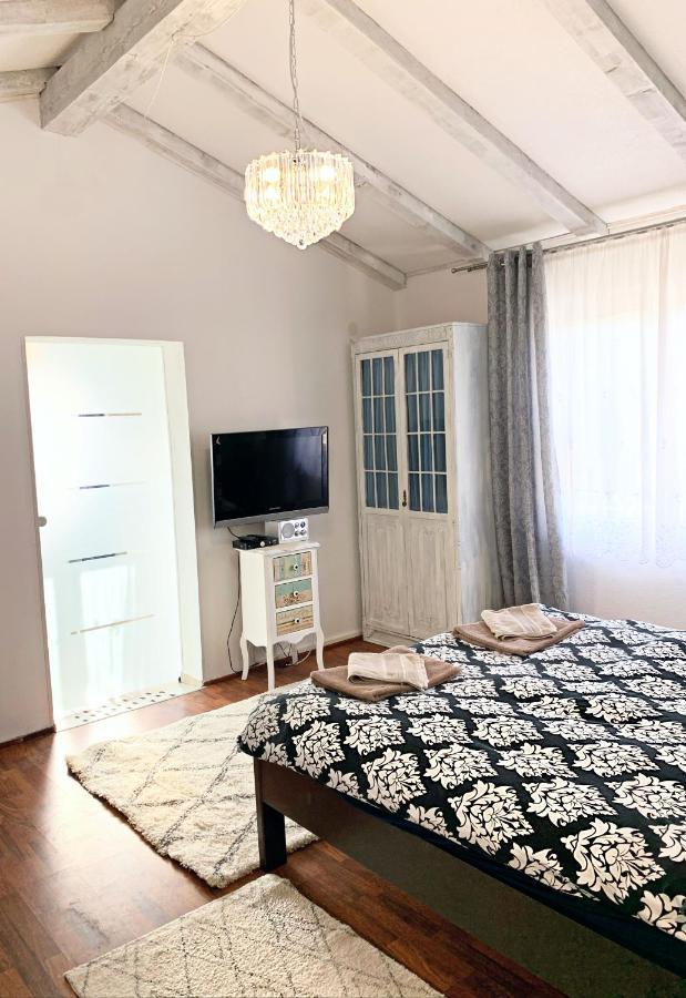Apartment Helena Канфанар Екстериор снимка