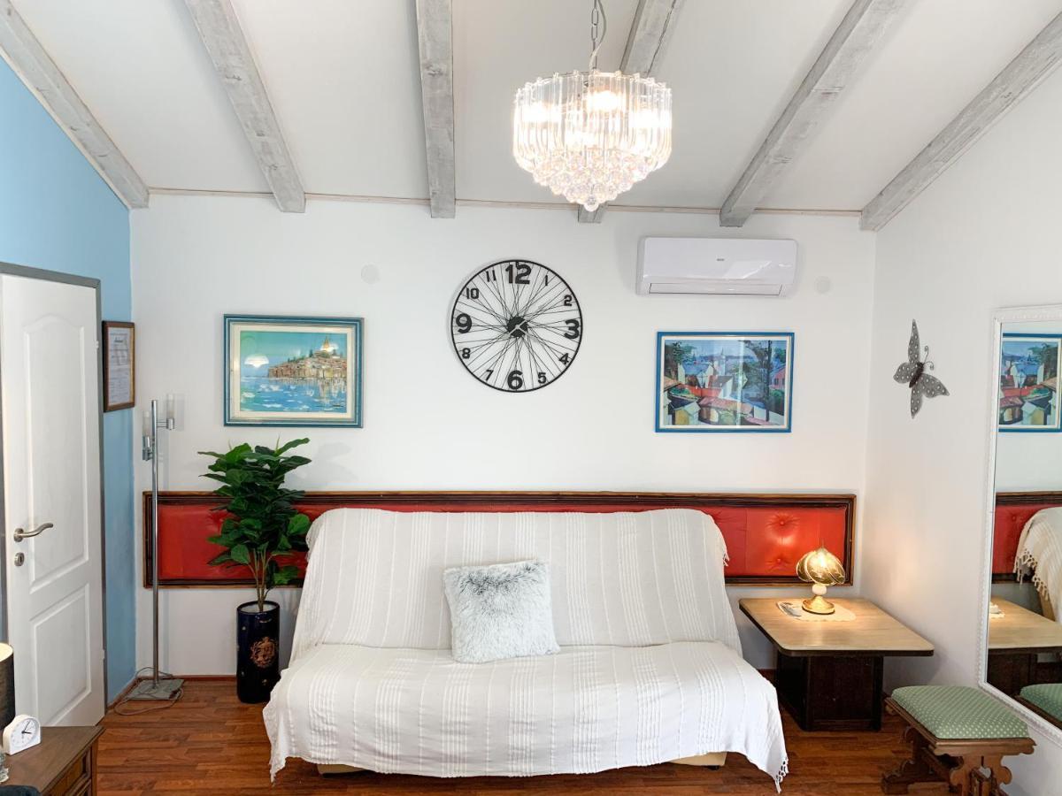 Apartment Helena Канфанар Екстериор снимка