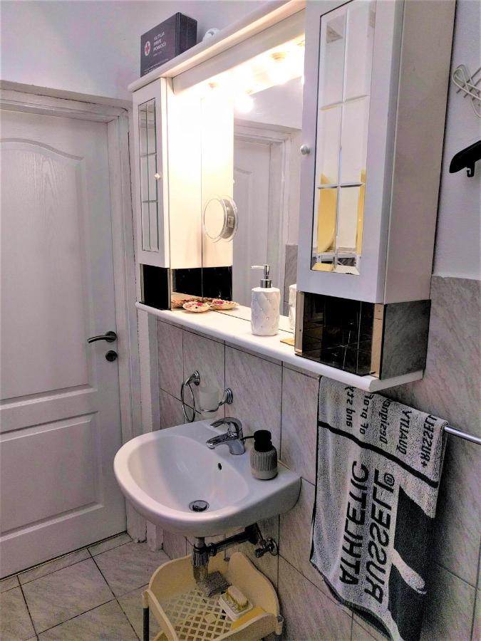 Apartment Helena Канфанар Екстериор снимка